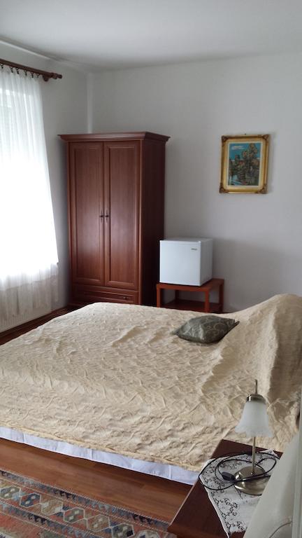 Villa Rubin Panzio ハイデゥソボスロー 部屋 写真